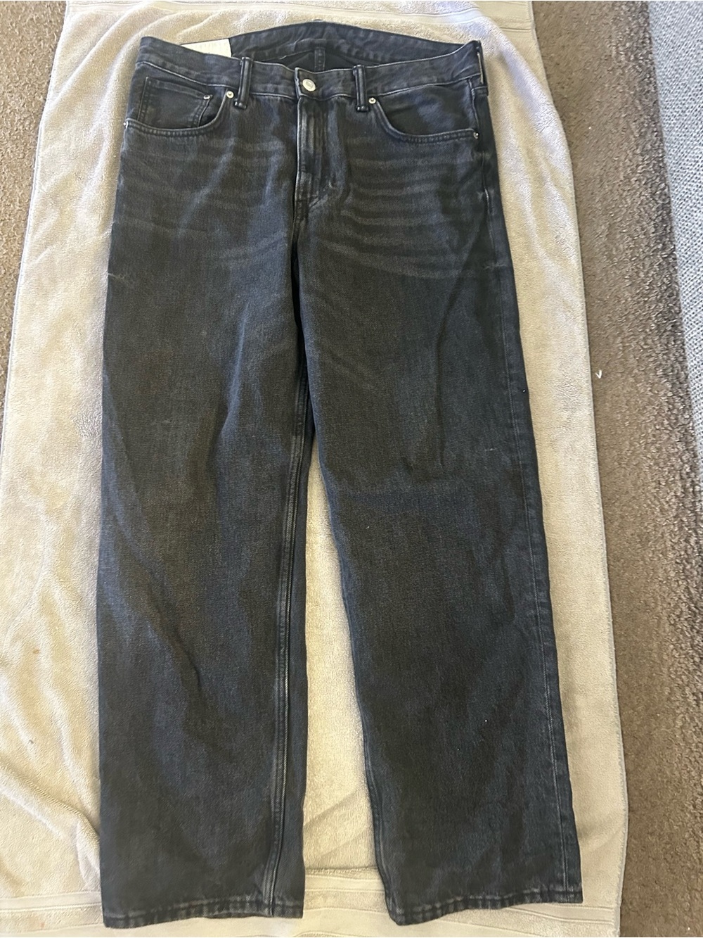H&M Relaxed Straight Black Jeans